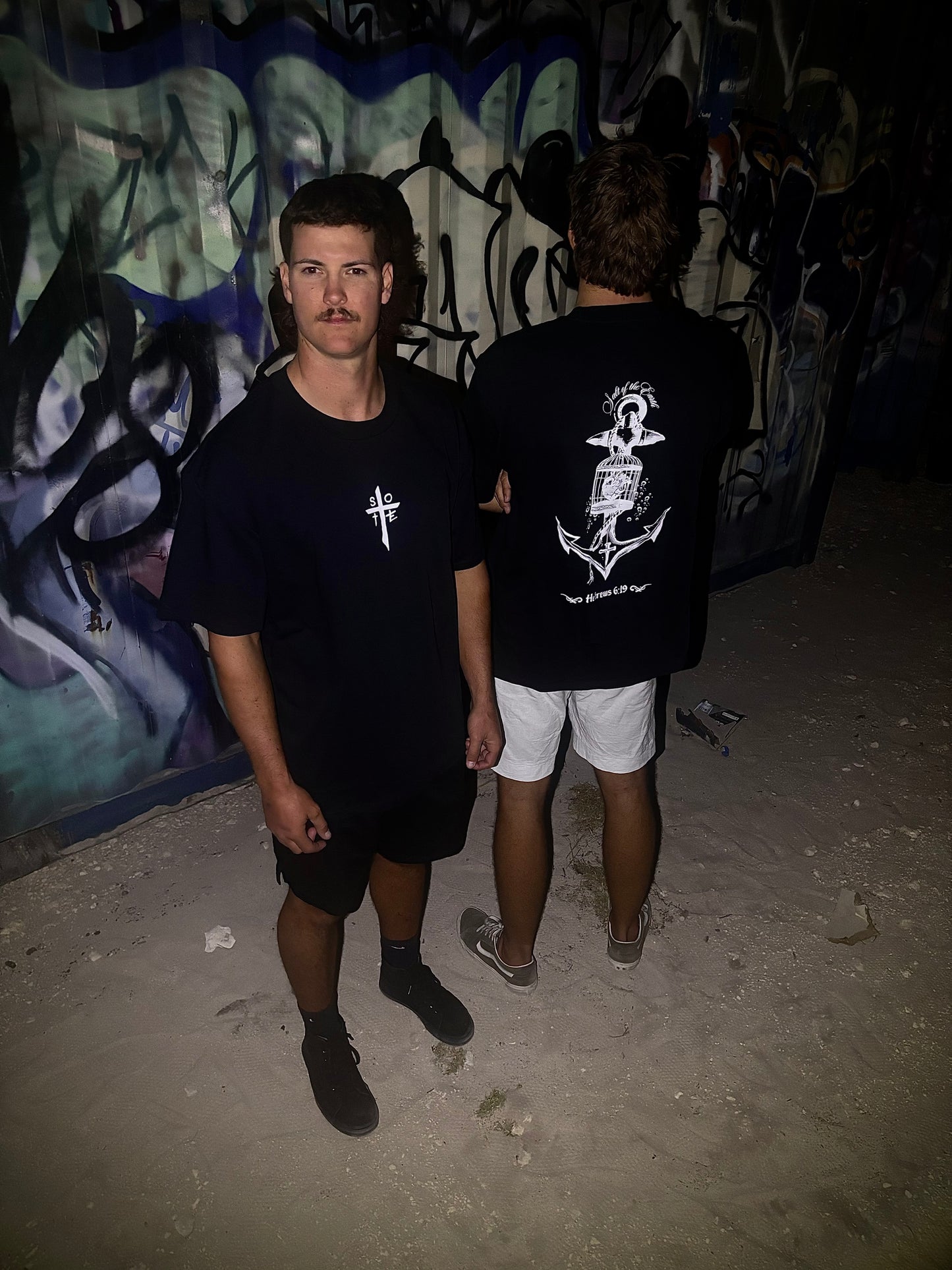 HEBREWS 6:19 - ANCHOR HEAVY TEE